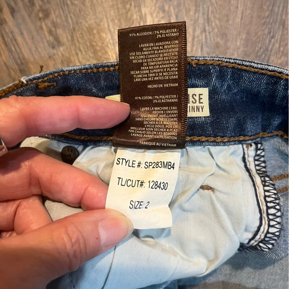 Kut from the Kloth Toothpick‎ Skinny High-rise Classic Blue Denim Jeans. Size 2.